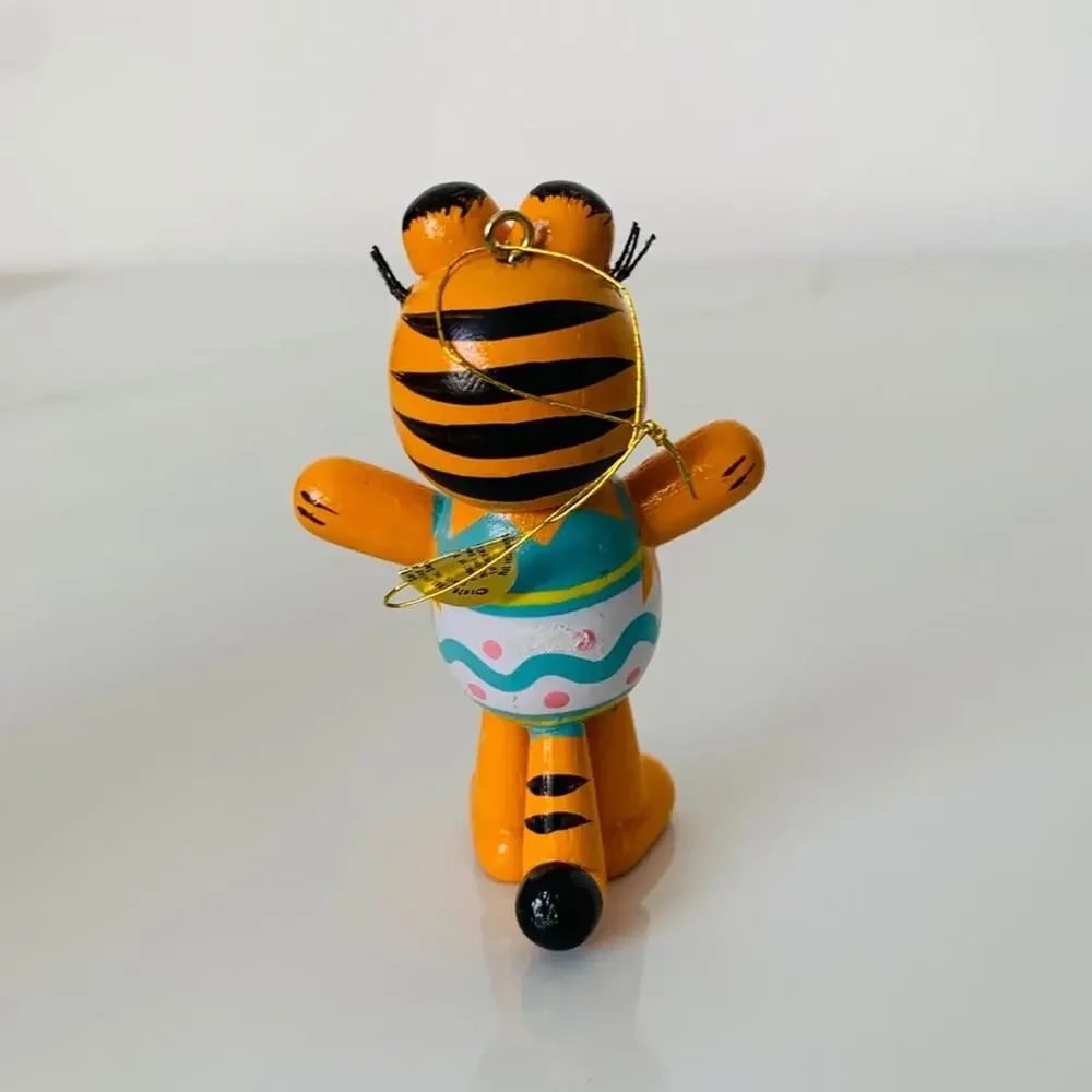 1981 Garfield Wooden Easter Ornament